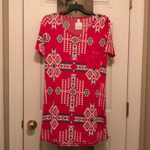 NWT Fushia tunic